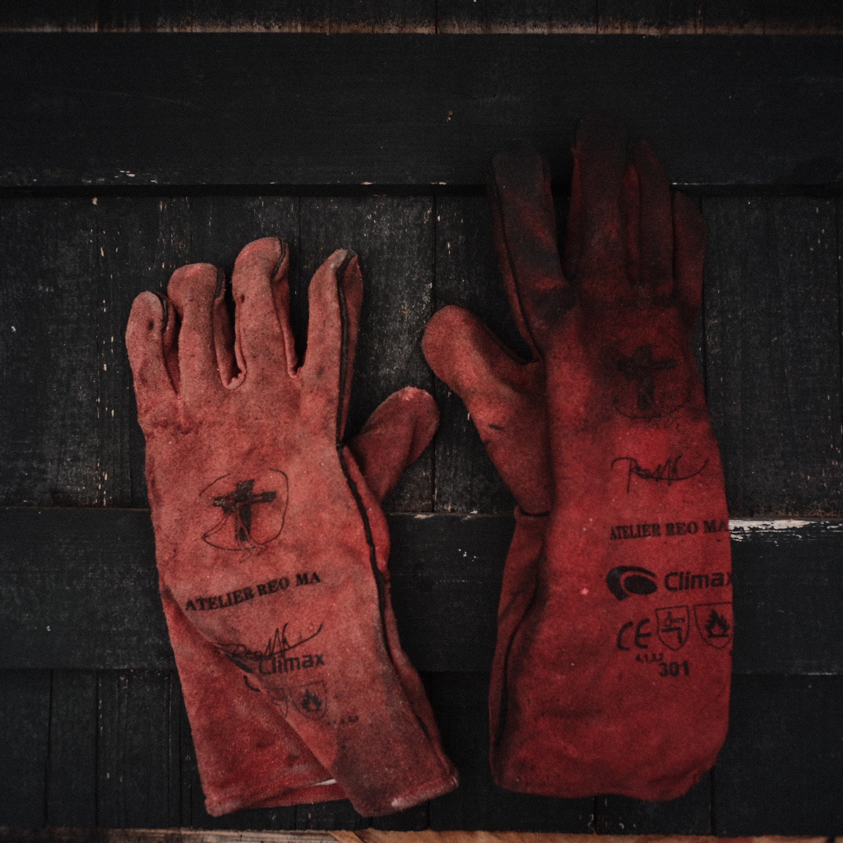 Welder gloves, 2024